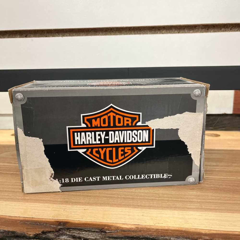 Harley Davidson 1993 Heritage Softail collectible - Picture 5 of 6